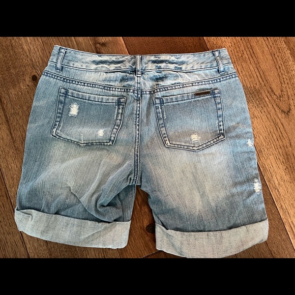 Michael Kors distressed jean shorts size 0 - Picture 2 of 7